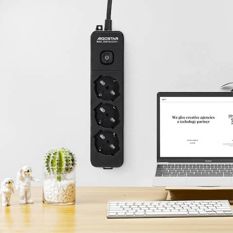 Multipresa con interruttore 16A - cavo 1,5 m - nero Aigostar a 3 vie P40 282271